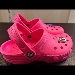 🐊Like New Girl’s Crocs🐊